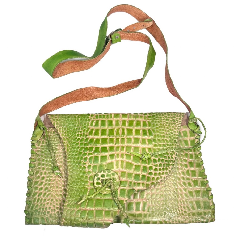 Green genuine leather shoulder bag sewn in waxed thread, HANDMADE/envelope style